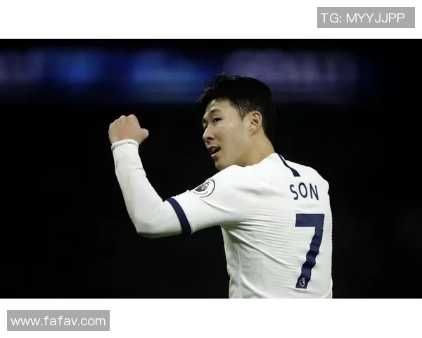 中韩足球首位球星崛起之路:从草根到亚洲舞台的传奇历程 中韩足球首位球星崛起之路:从草根到亚洲舞台的传奇历程